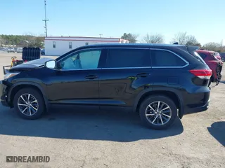 2019 Toyota Highlander SE with VIN 5TDJZRFH0KS711578, listed as a IAAI auction lot 41877044 with 77,193 mi miles. Bid and sale history available at carsss.com. Image 14.