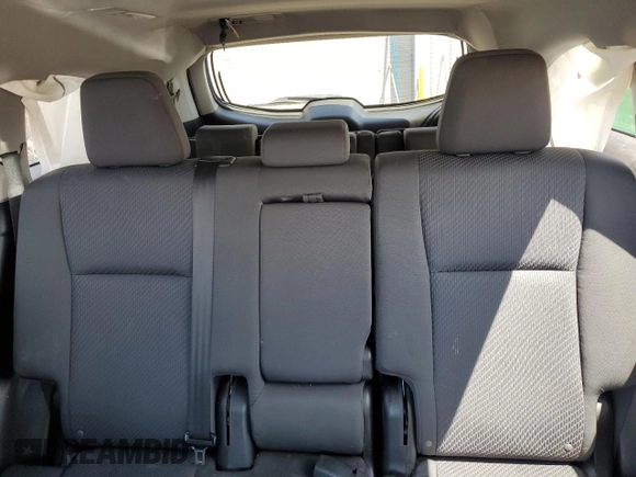 2015 Toyota Highlander LE z VIN 5TDBKRFH7FS117973, wystawiony jako Copart lot #58631385 z przebiegiem 102 642 mil mil oraz Szkoda całkowita • Salvage title. Historia ofert i sprzedaży dostępna na DreamBid. Obrazek 10.