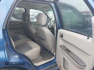 2008 Ford Escape Hybrid with VIN 1FMCU49H88KD64342, listed as a IAAI auction lot 42268501 with 190,000 mi miles and . Bid and sale history available at DreamBid. Image 8.