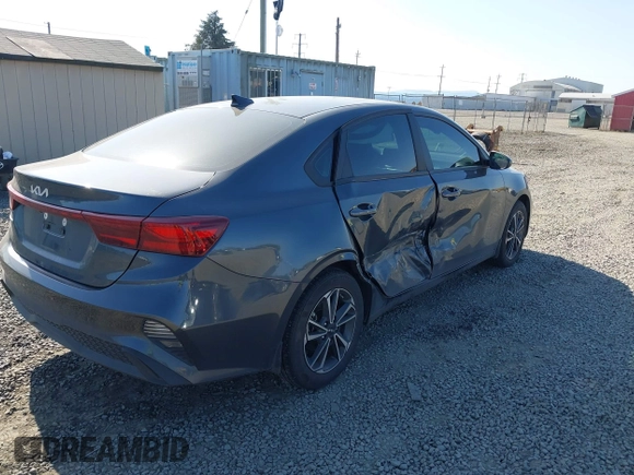 2023 Kia Forte LXS z VIN 3KPF24AD8PE585604, wystawiony jako IAAI lot #42098930 z przebiegiem 18 946 mil mil oraz . Historia ofert i sprzedaży dostępna na DreamBid. Obrazek 4.