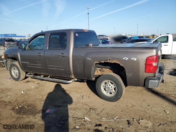 2007 Chevrolet Silverado 2500HD LT w/1LT with VIN 1GCHK23K77F541849, listed as a Copart auction lot 50536725 with 172,136 mi miles and Clean Title. Bid and sale history available at carsss.com. Image 2.