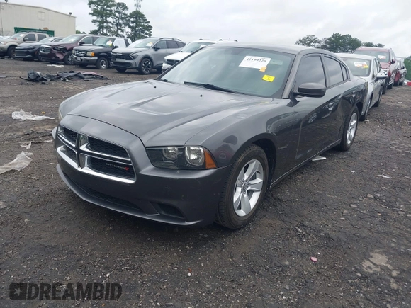 2013 Dodge Charger SE z VIN 2C3CDXBG8DH629628, wystawiony jako IAAI lot #42199220 z przebiegiem 153 556 mil mil oraz . Historia ofert i sprzedaży dostępna na DreamBid. Obrazek 17.