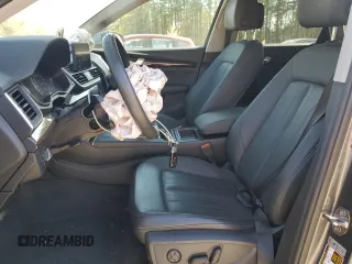 2019 Audi Q5 Premium z VIN WA1ANAFY5K2129359, wystawiony jako Copart lot #54984775 z przebiegiem 27 759 mil mil oraz Szkoda całkowita • Salvage title. Historia ofert i sprzedaży dostępna na DreamBid. Obrazek 7.