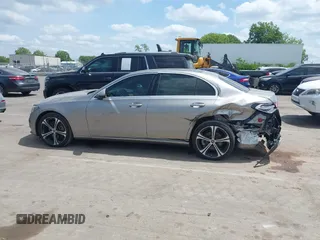 2023 Mercedes-Benz C 300 с VIN W1KAF4GB6PR150935, выставлен на аукционе IAAI как лот 42053385 с пробегом 11 272 миль миль и . История ставок и продаж доступна на DreamBid. Изображение 14.
