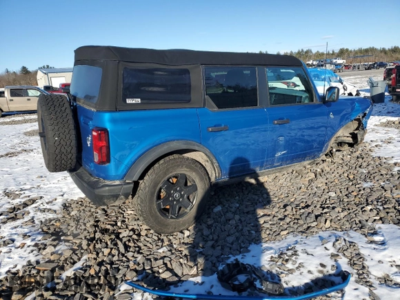 2023 Ford Bronco with VIN 1FMDE5BH0PLB15673, listed as a Copart auction lot 87823915 with 24,749 mi miles and Salvage Title. Bid and sale history available at DreamBid. Image 3.