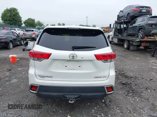 2017 Toyota Highlander Limited with VIN 5TDDZRFH6HS383458, listed as a IAAI auction lot 42510700 with 114,314 mi miles and . Bid and sale history available at DreamBid. Image 16.