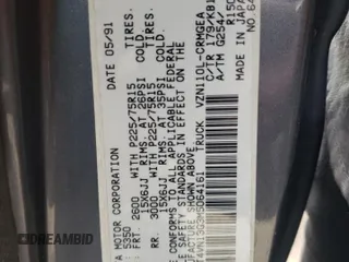 1991 Toyota Pickup DLX z VIN JT4VN13G3M5064161, wystawiony jako Copart lot #57963035 z przebiegiem 232 994 mil mil oraz Szkody całkowita. Historia ofert i sprzedaży dostępna na DreamBid. Obrazek 12.