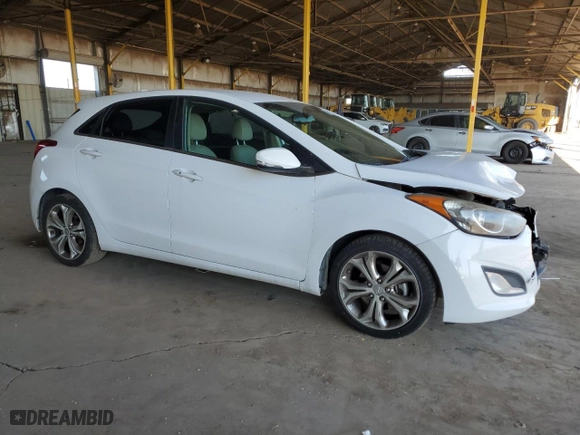 2014 Hyundai Elantra GT with VIN KMHD35LH5EU220267, listed as a Copart auction lot 82175644 with 113,378 mi miles and Salvage Title. Bid and sale history available at carsss.com. Image 4.