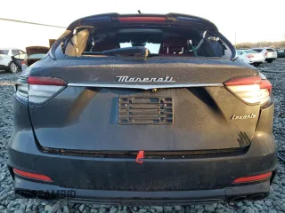 2022 Maserati Levante Modena S with VIN ZN661ZUM5NX396321, listed as a Copart auction lot 87076404 with 38,546 mi miles and Salvage Title. Bid and sale history available at carsss.com. Image 6.