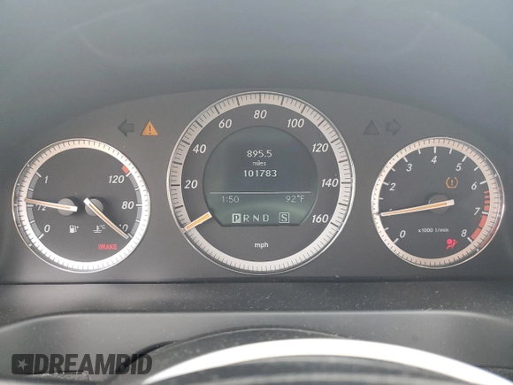 2008 Mercedes-Benz C 300 Sport z VIN WDDGF54X58R040265, wystawiony jako Copart lot #60092695 z przebiegiem 101 783 mil mil oraz Szkoda całkowita • Salvage title. Historia ofert i sprzedaży dostępna na DreamBid. Obrazek 9.