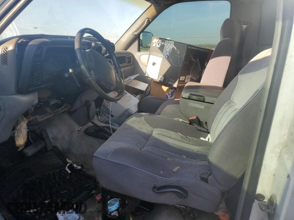 1995 Dodge 2500 with VIN 1B7KF26C9SS304696, listed as a Copart auction lot 76398944 with 217,725 mi miles and Salvage Title. Bid and sale history available at carsss.com. Image 7.