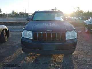 2007 Jeep Grand Cherokee Laredo with VIN 1J8GS48K17C655999, listed as a IAAI auction lot 41590500 with 290,695 mi miles. Bid and sale history available at carsss.com. Image 12.
