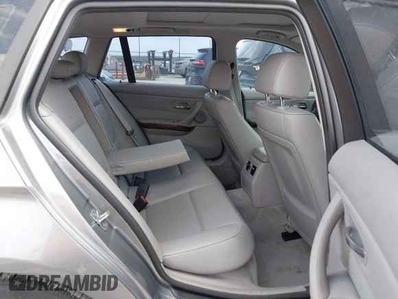 2011 BMW 3 Series 328i xDrive with VIN WBAUU3C52BA542337, listed as a IAAI auction lot 42141670 with 59,479 mi miles and . Bid and sale history available at DreamBid. Image 8.
