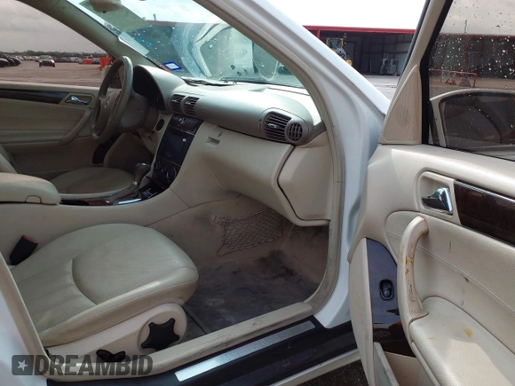 2006 Mercedes-Benz C 280 Luxury с VIN WDBRF54HX6A853395, выставлен на аукционе IAAI как лот 42143410 с пробегом 147 296 миль миль и . История ставок и продаж доступна на DreamBid. Изображение 5.