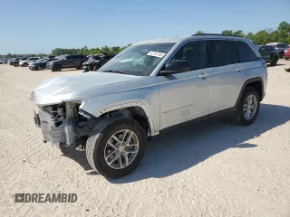 2024 Jeep Grand Cherokee Laredo X with VIN 1C4RJHAG3R8574847, listed as a Copart auction lot 52751785 with 1,861 mi miles and Salvage Title. Bid and sale history available at carsss.com. Image 1.
