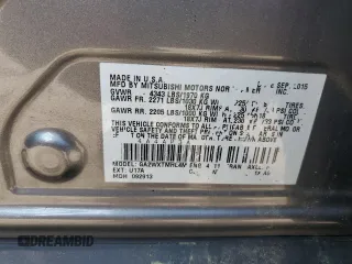 2015 Mitsubishi Outlander ES z VIN 4A4AP3AUXFE054428, wystawiony jako Copart lot #55333135 z przebiegiem 167 823 mil mil oraz Szkoda całkowita • Salvage title. Historia ofert i sprzedaży dostępna na DreamBid. Obrazek 12.