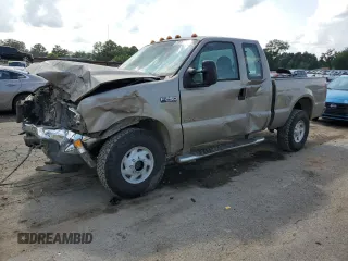 2003 Ford F-250 XL with VIN 1FTNX21P93EC31365, listed as a Copart auction lot 59667025 with 258,302 mi miles and Salvage title. Bid and sale history available at DreamBid. Image 1.