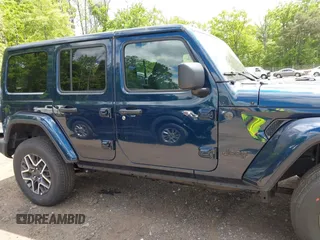 2025 Jeep Wrangler Sahara with VIN 1C4PJXEN0SW526234, listed as a IAAI auction lot 42193898 with Not Provided miles and . Bid and sale history available at carsss.com. Image 13.