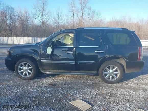 2008 GMC Yukon Denali with VIN 1GKFK63858J134120, listed as a IAAI auction lot 41126138 with 161,794 mi miles. Bid and sale history available at carsss.com. Image 14.