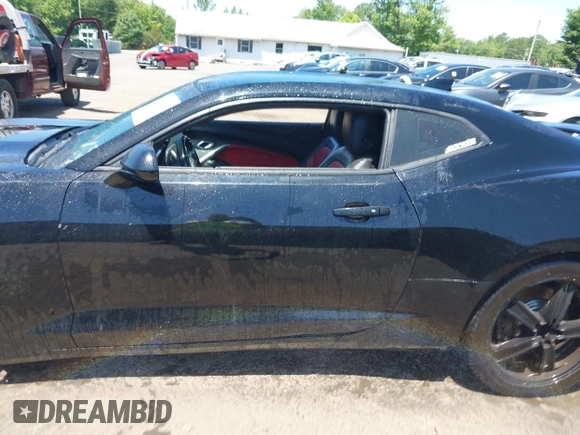 2016 Chevrolet Camaro 2SS with VIN 1G1FH1R76G0130957, listed as a IAAI auction lot 40950588 with 88,301 mi miles and . Bid and sale history available at DreamBid. Image 13.