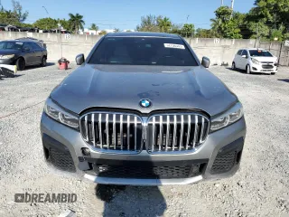 2020 BMW 7 Series 740i with VIN WBA7T2C02LCD43327, listed as a Copart auction lot 52796565 with 79,744 mi miles and Non Repairable. Bid and sale history available at carsss.com. Image 5.