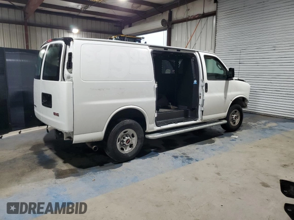 2024 GMC Savana Cargo Van with VIN 1GTW7AFP3R1189346, listed as a Copart auction lot 53143795 with 6,675 mi miles and Clean Title. Bid and sale history available at carsss.com. Image 3.