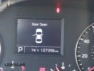 2015 Kia Cadenza Premium z VIN KNALN4D77F5177893, wystawiony jako IAAI lot #42261570 z przebiegiem 107 396 mil mil oraz . Historia ofert i sprzedaży dostępna na DreamBid. Obrazek 15.