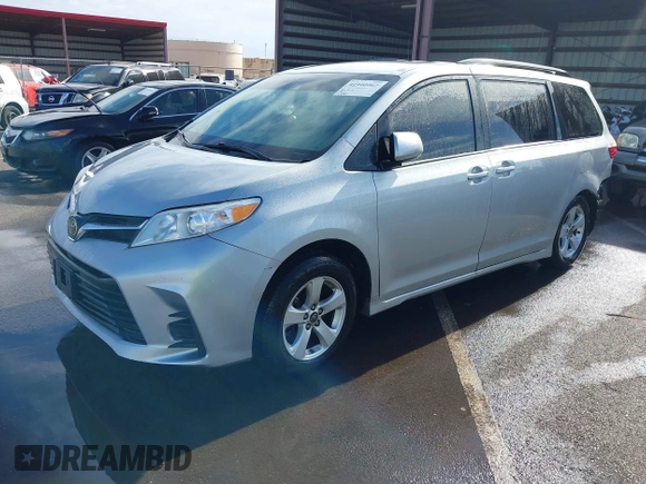 2020 Toyota Sienna LE Auto Access Seat с VIN 5TDKZ3DC0LS052900, выставлен на аукционе IAAI как лот 41940962 с пробегом 70 095 миль миль и . История ставок и продаж доступна на DreamBid. Изображение 18.