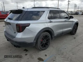 2020 Ford Explorer ST with VIN 1FM5K8GCXLGA61569, listed as a Copart auction lot 54600145 with 36,685 mi miles and Salvage Title. Bid and sale history available at carsss.com. Image 3.