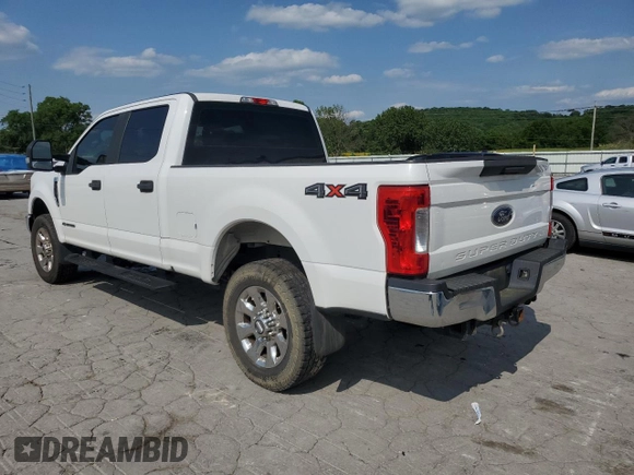 2017 Ford F-250 Lariat z VIN 1FT7W2BT9HEB88290, wystawiony jako Copart lot #57103745 z przebiegiem 325 652 mil mil oraz Czysty tytuł • Clean title. Historia ofert i sprzedaży dostępna na DreamBid. Obrazek 2.