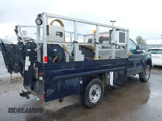2022 Ford F-250 XL с VIN 1FDBF2B65NEE21187, выставлен на аукционе IAAI как лот 41921169 с пробегом 57 394 миль миль и . История ставок и продаж доступна на DreamBid. Изображение 4.