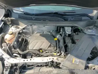 2025 Chevrolet Trax ACTIV z VIN KL77LKEP5SC050916, wystawiony jako Copart lot #71822765 z przebiegiem 26 808 mil mil oraz Czysty tytuł • Clean title. Historia ofert i sprzedaży dostępna na DreamBid. Obrazek 14.