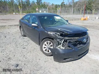 2008 Toyota Camry LE with VIN 4T1BK46K88U072423, listed as a IAAI auction lot 41820513 with 165,122 mi miles. Bid and sale history available at carsss.com. Image 1.