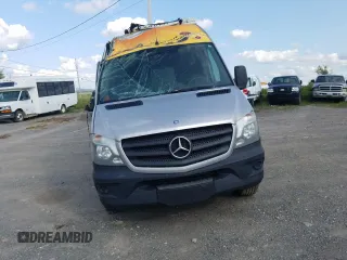 2014 Mercedes-Benz Sprinter with VIN WD3BE7DC8E5837543, listed as a Copart auction lot 63895324 with Not Provided miles and Salvage Title. Bid and sale history available at DreamBid. Image 5.