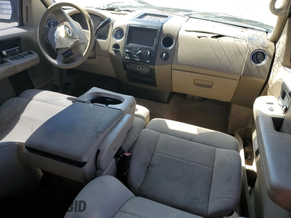 2008 Ford F-150 XL z VIN 1FTPX12V58FA41757, wystawiony jako Copart lot #49608085 z przebiegiem Nie podano mil oraz Szkoda całkowita • Salvage title. Historia ofert i sprzedaży dostępna na DreamBid. Obrazek 8.