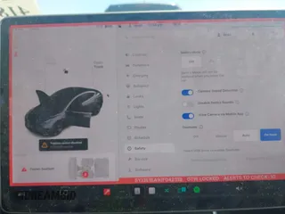 2018 Tesla Model 3 Long Range Battery z VIN 5YJ3E1EA9JF042319, wystawiony jako IAAI lot #41871931 z przebiegiem 138 837 mil mil oraz . Historia ofert i sprzedaży dostępna na DreamBid. Obrazek 19.