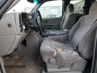 2000 Chevrolet Silverado 1500 LS with VIN 2GCEC19V8Y1321950, listed as a Copart auction lot 89386985 with 260,730 mi miles and Salvage Title. Bid and sale history available at carsss.com. Image 7.