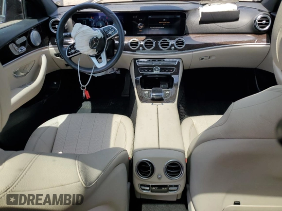 2019 Mercedes-Benz E 450 with VIN WDDZH6JB7KA639496, listed as a Copart auction lot 58442094 with 23,634 mi miles and Salvage Title. Bid and sale history available at DreamBid. Image 8.