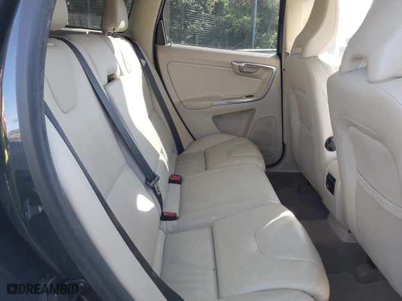 2013 Volvo XC60 3.2L with VIN YV4940DZ4D2391195, listed as a IAAI auction lot 42055606 with 142,105 mi miles. Bid and sale history available at carsss.com. Image 8.