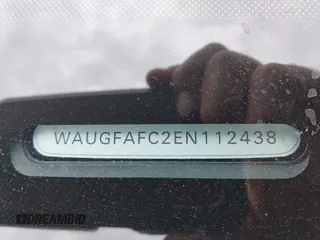 2014 Audi A6 Premium Plus z VIN WAUGFAFC2EN112438, wystawiony jako IAAI lot #42498202 z przebiegiem 145 794 mil mil oraz . Historia ofert i sprzedaży dostępna na DreamBid. Obrazek 9.