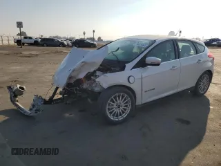 2016 Ford Focus Electric z VIN 1FADP3R46GL301701, wystawiony jako Copart lot #73425663 z przebiegiem 36 142 mil mil oraz . Historia ofert i sprzedaży dostępna na DreamBid. Obrazek 1.