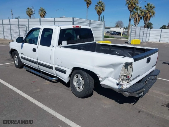 2001 Chevrolet Silverado 1500 LS with VIN 1GCEC19V61Z168966, listed as a IAAI auction lot 41824590 with 247,078 mi miles. Bid and sale history available at carsss.com. Image 3.