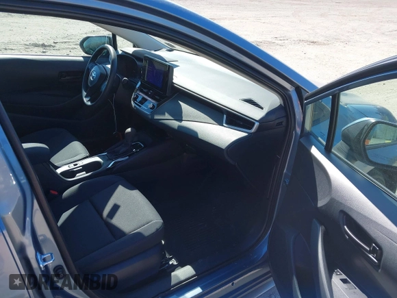 2025 Toyota Corolla LE z VIN 5YFB4MDEXSP241048, wystawiony jako IAAI lot #41710245 z przebiegiem 4 195 mil mil oraz . Historia ofert i sprzedaży dostępna na DreamBid. Obrazek 5.