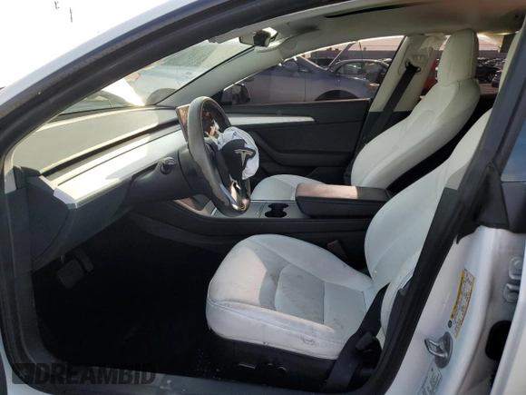 2022 Tesla Model 3 z VIN 5YJ3E1EA5NF360119, wystawiony jako Copart lot #45565655 z przebiegiem 78 088 mil mil oraz Szkoda całkowita • Salvage title. Historia ofert i sprzedaży dostępna na DreamBid. Obrazek 7.