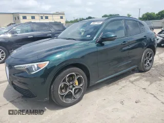 2020 Alfa Romeo Stelvio Ti z VIN ZASPAKBN9L7C76051, wystawiony jako Copart lot #46077985 z przebiegiem 61 261 mil mil oraz Szkoda całkowita • Salvage title. Historia ofert i sprzedaży dostępna na DreamBid. Obrazek 1.