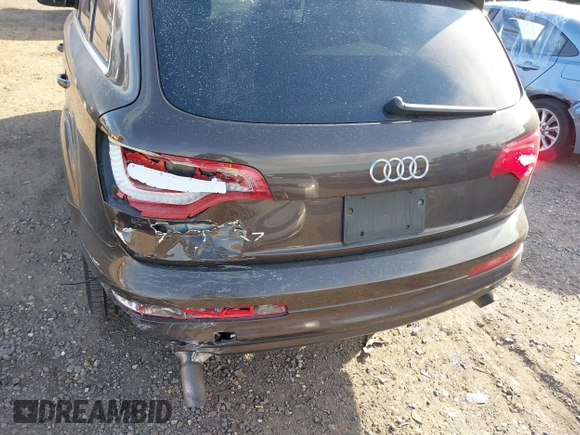 2010 Audi Q7 Premium Plus with VIN WA1LYAFE2AD006417, listed as a IAAI auction lot 41312214 with 122,281 mi miles and . Bid and sale history available at DreamBid. Image 6.