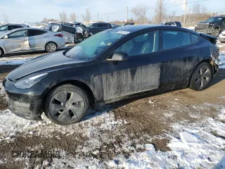 2022 Tesla Model 3 z VIN 5YJ3E1EA9NF169853, wystawiony jako Copart lot #46882155 z przebiegiem 70 875 mil mil oraz Szkoda całkowita • Salvage title. Historia ofert i sprzedaży dostępna na DreamBid. Obrazek 1.