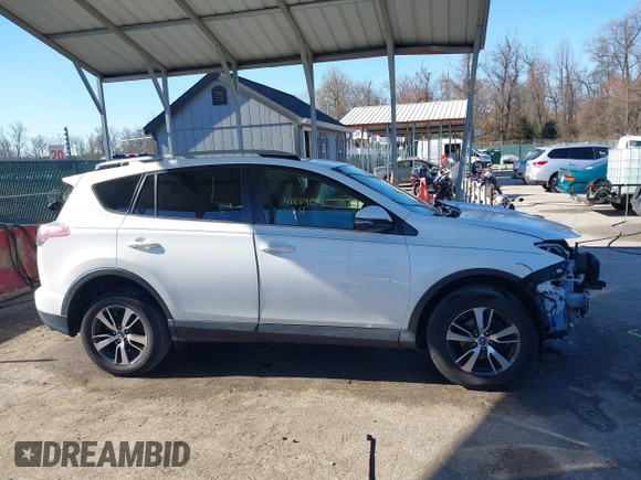 2018 Toyota RAV4 XLE с VIN JTMWFREV5JJ741922, выставлен на аукционе IAAI как лот 41889199 с пробегом 80 442 миль миль и . История ставок и продаж доступна на DreamBid. Изображение 14.