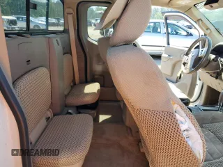 2017 Nissan Frontier SV z VIN 1N6AD0CWXHN726775, wystawiony jako Copart lot #54184725 z przebiegiem 210 999 mil mil oraz Szkoda całkowita • Salvage title. Historia ofert i sprzedaży dostępna na DreamBid. Obrazek 10.