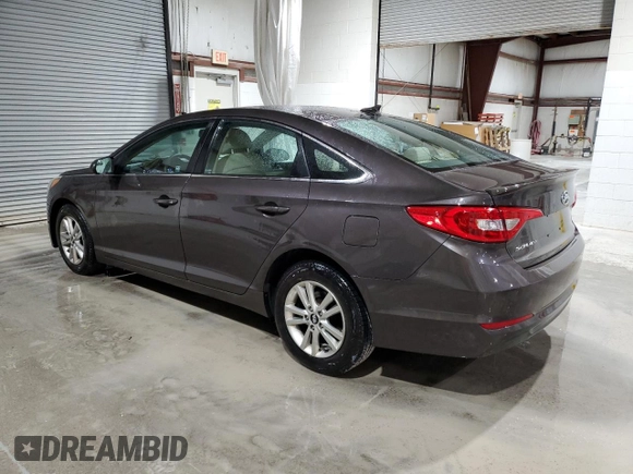 2015 Hyundai Sonata 2.4L SE with VIN 5NPE24AF1FH207468, listed as a Copart auction lot 54862575 with 121,199 mi miles and Salvage Title. Bid and sale history available at carsss.com. Image 2.